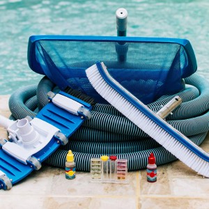POOL FITTINGS & CLEANERS