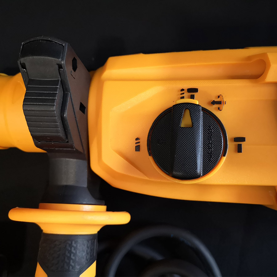 ΚΡΟΥΣΤΙΚΟ ΠΕΡΙΣΤΡΟΦΙΚΟ ΠΙΣΤΟΛΕΤΟ 800W SDS PLUS RGH9028 INGCO